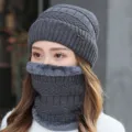 Dunkelgraues, warmes Strickmützen und Fleece-Halswärmer Set für kalte Wintertage und Outdoor - 55-60cm / Grau