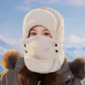 Gorro ushanka de invierno cálido y cortavientos de felpa con mascarilla para exteriores - M (56-58cm) / Blanco Roto