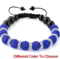 Detail van Shamballa kristallen strass bal armband met 10mm sprankelende strass kralen. - Goud