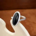 Vintage-Ring mit Silberdrahtumwicklung und ovalem schwarzem Achat - Schwarzer Achat Ring - Wendbar (2552)