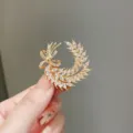 Exquisite gold-plated wheat ear bow rhinestone brooch, elegant accessory for women's cardigan. - Gold