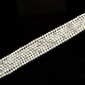 Hochwertige facettierte weiße Howlith-Rundperlen für DIY-Schmuckherstellung Kunst - 20cm Länge / 4mm Packung