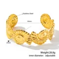 Detaillierte Ansicht des vergoldeten Blumenarmbands aus Edelstahl mit Maßangaben - Muschelmuster Hohl Stil (B336) / Gold