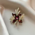 Vintage crystal rhinestone brooch gold tone wine red glass flower suit jacket elegant pin - 1059#
