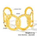 Detailaufnahme der Abmessungen eines 18K vergoldeten Armreifs mit gehämmerter Oberfläche. - Kreis Gehämmert Hohl Stil (B351) / Gold