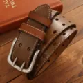 Cintura da uomo in pelle marrone vintage con fibbia ad ardiglione doppia e fori - 105cm / Kaki
