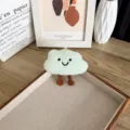 Porte-clés en peluche nuage vert menthe avec petites pattes brunes pour sac à dos - Style à Ouverture Arrière / M Vert