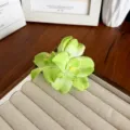 Pince à cheveux orchidée en tissu vert bohème faite main pour un style élégant de printemps - Vert