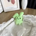 Accessoire lapin à oreilles tombantes en peluche vert citron pour sacs et vêtements - Style à Ouverture Arrière / Vert clair