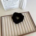 Chouchou en peluche noir doux pour accessoires cheveux femme automne et hiver - Noir