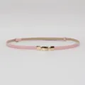 Cintura sottile in pelle rosa da donna con fibbia dorata, accessorio vita abito versatile. - Rosa