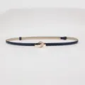 Vrouwen smalle lakleer riem donkerblauw met goudkleurige ronde gesp taille accessoire - Blauw