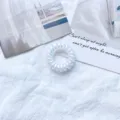 Κομψό περλέ λευκό σπιράλ λαστιχάκι μαλλιών με απαλό φινίρισμα γοργόνας - Frosted trumpet (about 3.5cm in diameter)