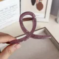 Pince à cheveux minimaliste 8cm en résine violet fumé pour grand volume de cheveux - Violet Raisin