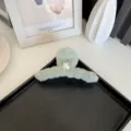 Pince à cheveux élégante en peluche vert menthe avec grande perle pour coiffure femme - Vert