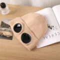 Berretto in maglia calda invernale con design a occhiali integrato, cappello termico accogliente. - Taglia unica / Bianco avorio
