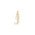 Dettaglio macro di un ciondolo a forma di lettera J placcato in oro 18K con zirconi incastonati - Lettera J (DZ-425) / Oro