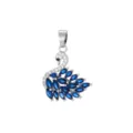 Dettaglio di ciondolo a forma di cigno con pietre blu marquise e pavé di zirconi - solo ciondolo / Argento con Zirconia Blu