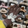 Koreanische süße Strickhandschuhe Damen süße Schleife Perle Winter braune Fäustlinge - Einheitsgröße / Kaffeebraun