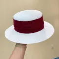 Women flat-top straw hat, elegant summer sunshade beach hat in white with deep red band. - M (56-58cm) / White and Wine Red
