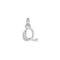 Pendente a lettera Q color argento con pietre di zirconia cubica scintillanti. - Lettera Q (DZ-425) / Argento