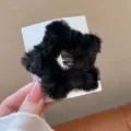 Mignonne barrette étoile en peluche noire avec clip BB pour la coiffure d'automne et d'hiver - Noir