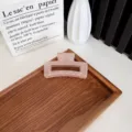 Grande pince à cheveux rose givrée pour cheveux épais style ins minimaliste - 8.5cm / Carré Rose Brume