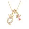 Elegante vergoldete Kupferhalskette mit Pave-Buchstabe Q und rosa Zirkonia-Anhänger - Gold Q (Anhänger + Boxkette)