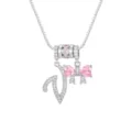 Versilberte Kette mit Buchstabe V, rosa Herzschleife und glitzernden Zirkonia-Steinen - Buchstabe V / 45+5cm / Silber