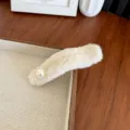 Pince à cheveux en peluche blanc crème avec une grande perle élégante - Beige