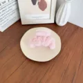 Pince à cheveux en peluche rose avec texture en fausse fourrure pour femmes - Rose Clair