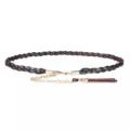 Bellissima cintura in pelle intrecciata marrone con catena dorata e nappa elegante. - Caffè