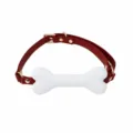 Collier en cuir PU rouge avec pendentif os en silicone blanc, accessoire adulte élégant. - Bordeaux