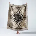 Manta tejida bohemia con patrones geométricos y bordes decorativos con flecos. - Estilo Geométrico Bohemio (XT2023-1) / 130x160cm