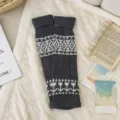 Donkergrijze Fair Isle gebreide beenwarmers, gezellige winterse kuitwarmers voor dames. - Eén maat / donkergrijs