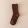 Chaussettes mi-mollet en polaire corail pour enfants marron, douces et chaudes d'hiver. - S (2-4 ans, longueur de pied 12-15 cm) / Café