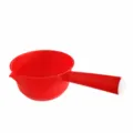 Louche à eau en plastique rouge avec long manche et bec verseur pour cuisine et jardin. - Louche à eau moyenne - Avec bec