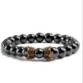 Naturstein Perlenarmband mit goldenen Kronen Abstandshaltern fuer den taeglichen Gebrauch. - Hämatit