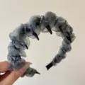 Eleganter grauer Organza-Netzhaarreif mit glitzernden Kristallperlen und Kamm - Grau