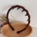 Vintage brown yarn-wrapped headband with anti-slip teeth for women hair accessory - Brown
