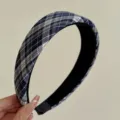 Serre-tête rembourré à carreaux bleu et blanc rétro pour un look vintage élégant. - Style Large Plaid Bleu et Blanc