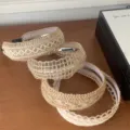 Ensemble de bandeaux en paille naturelle tressée main avec divers motifs d'été - Petit Quadrillage Ajouré