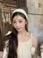 Élégant serre-tête en paille tressée à la main crème pour un style de vacances d'été - Style Évidé / Blanc Cassé
