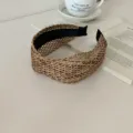 Serre-tête large en paille tressée à la main beige pour un style de vacances d'été - Style tissé aspect bambou / Kaki
