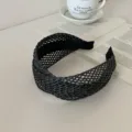 Serre-tête large en paille tressée noire fait main pour les vacances d'été et volume - Style tissé aspect bambou / Noir