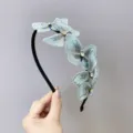 Diadema fina elegante con mariposas bordadas azul claro y brillantes de imitación. - Verde (Decoración de Strass)
