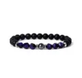 Detailansicht eines Perlenarmbands mit violetten facettierten Tigeraugen und matten Perlen. - 2