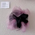 Elegante paarse organza vlinderstrik haarelastiekje met zwart satijnen band voor dames - Zwart