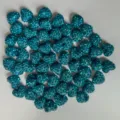 Blaue Herz Strass Tonperlen Detailansicht, ideal für DIY Ohrringe und Anhänger Zubehör. - 12*15mm / Pfauenblau