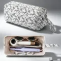 Grand sac organisateur matelassé à fleurs pour sèche-cheveux et fer à boucler de luxe. - Avec Diviseurs / Moucheté Noir et Blanc